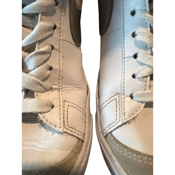 Youth Nike Blazer Mid '77 Vintage Leather Sneakers Size 5Y White Gray - Picture 6 of 9